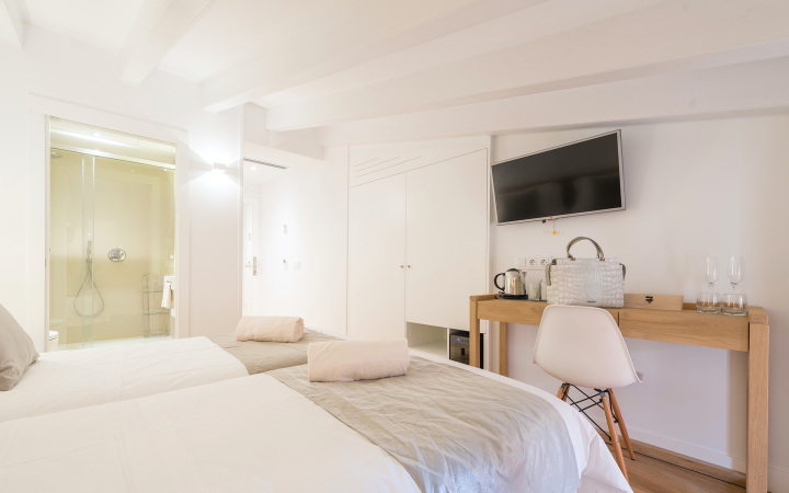 Quinze Superior Doppelzimmer 104-2.jpg