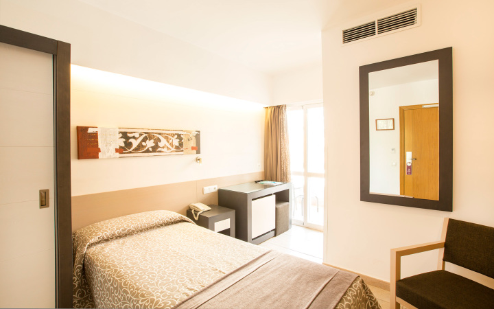 Single room Hab-Individual-1.jpg