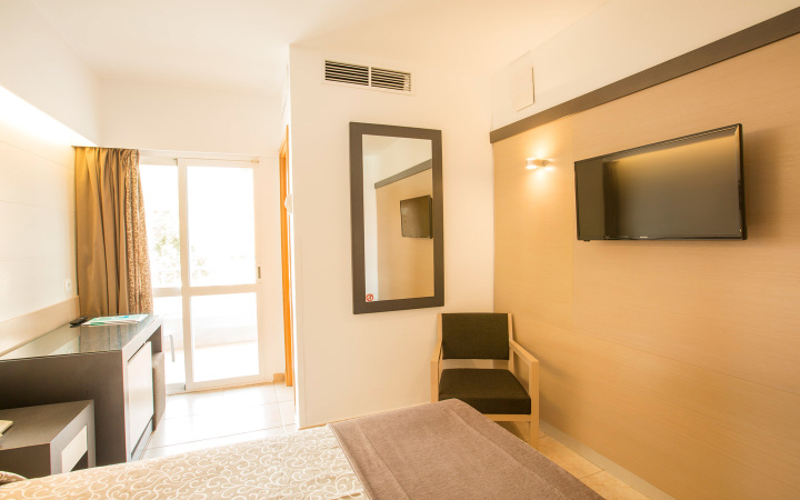 Single room Hab-Individual-2.jpg